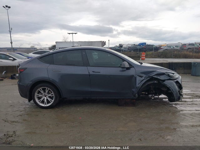 Продажа на аукционе авто 2023 Tesla Model Y Long Range, vin: 7SAYGDEE3PF775109, номер лота: 12571938