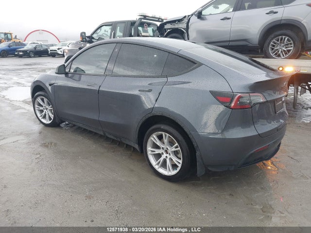 Продажа на аукционе авто 2023 Tesla Model Y Long Range, vin: 7SAYGDEE3PF775109, номер лота: 12571938