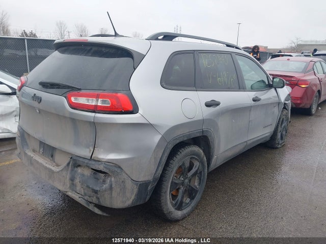 1C4PJLAB5HW619764 Jeep Cherokee Sport