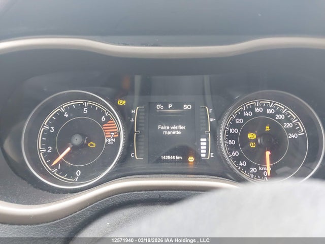 1C4PJLAB5HW619764 Jeep Cherokee Sport
