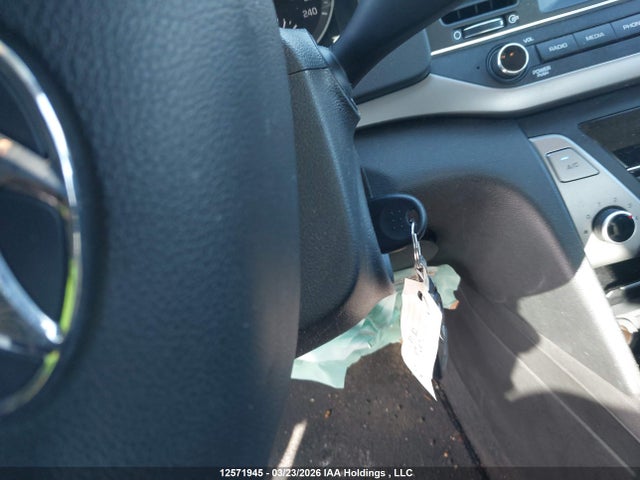 KMHD84LF1HU336225 Hyundai ELANTRA GL