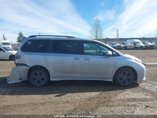 12571948 :رقم المزاد ، 5TDEZ3DC3KS222954 vin ، 2019 Toyota Sienna Se/se Premium مزاد بيع