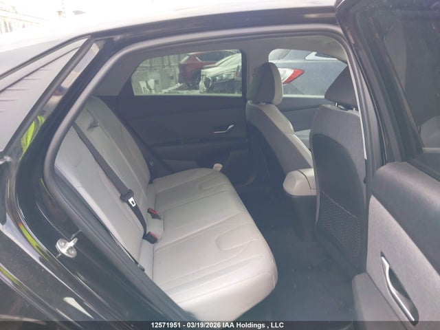 KMHLN4AJ7NU021677 Hyundai Elantra Hybrid Ultimate With Two-tone Interior