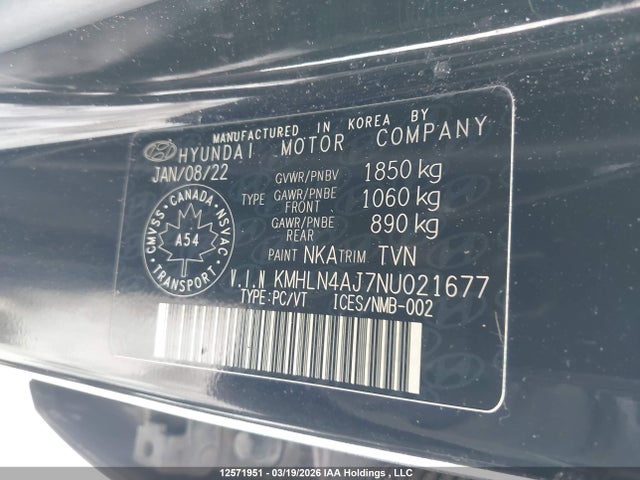 KMHLN4AJ7NU021677 Hyundai Elantra Hybrid Ultimate With Two-tone Interior