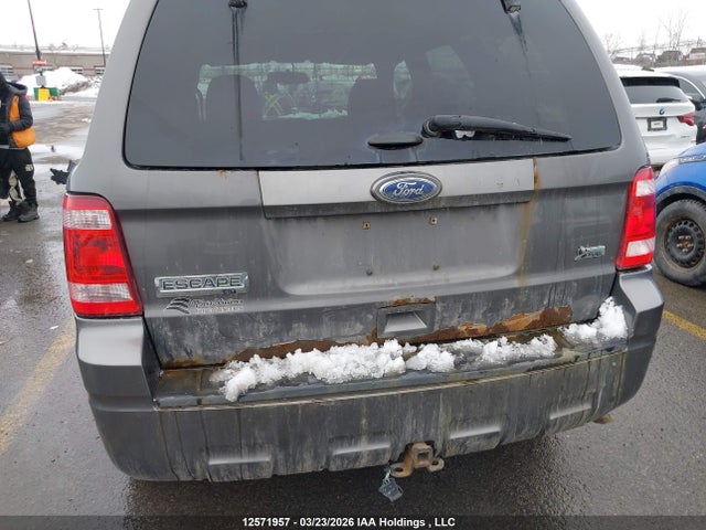 Продажа на аукционе авто 2011 Ford Escape Xlt, vin: 1FMCU0DG2BKB06770, номер лота: 12571957