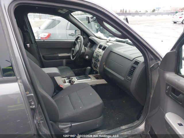 Продажа на аукционе авто 2011 Ford Escape Xlt, vin: 1FMCU0DG2BKB06770, номер лота: 12571957