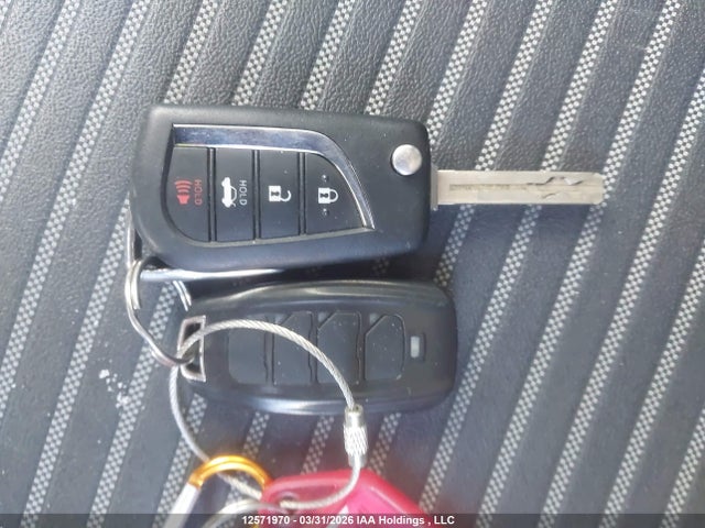 12571970 :رقم المزاد ، 4T1G11AK1NU065727 vin ، 2022 Toyota Camry Se مزاد بيع