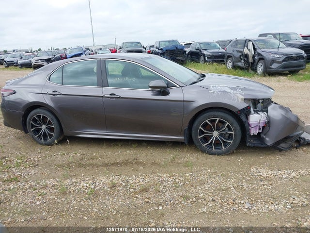 12571970 :رقم المزاد ، 4T1G11AK1NU065727 vin ، 2022 Toyota Camry Se مزاد بيع