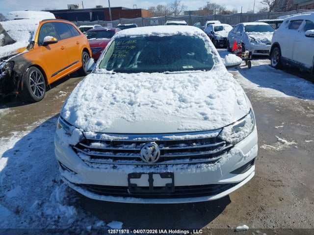 3VWE57BU1MM077296 Volkswagen Jetta