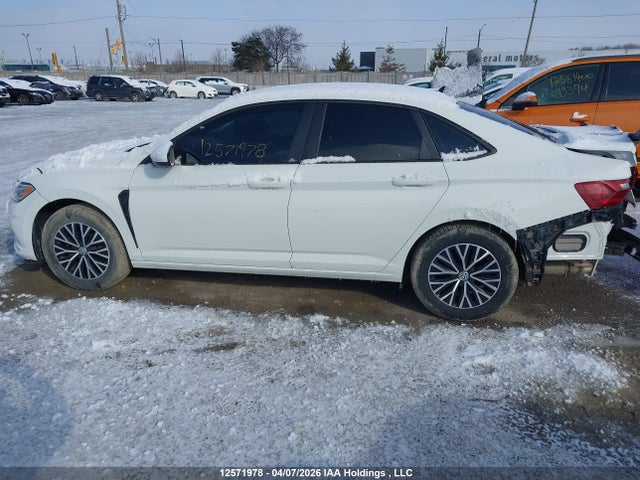 3VWE57BU1MM077296 Volkswagen Jetta