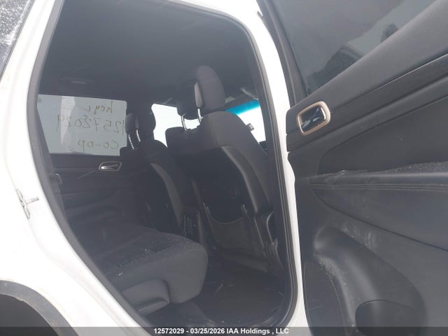 12572029 :رقم المزاد ، 1C4RJFAG7FC648400 vin ، 2015 Jeep Grand Cherokee Laredo مزاد بيع