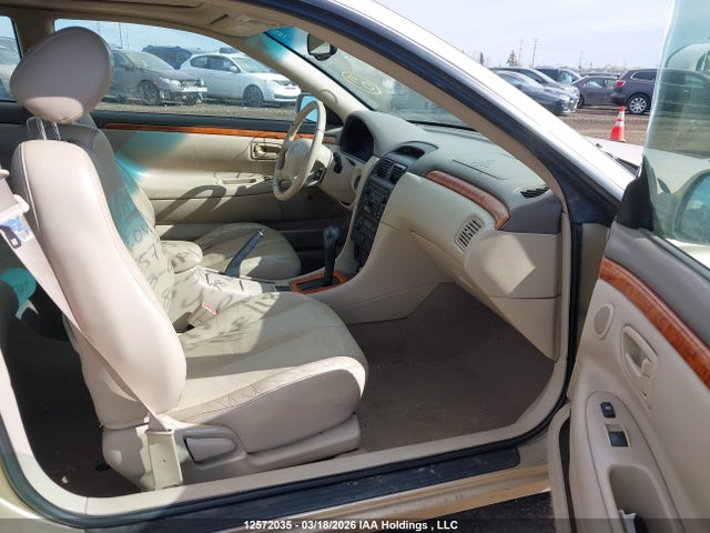 2003 Toyota Camry Solara Sle V6 მანქანა იყიდება აუქციონზე, vin: 2T1CF28P33C885572, აუქციონის ნომერი: 12572035