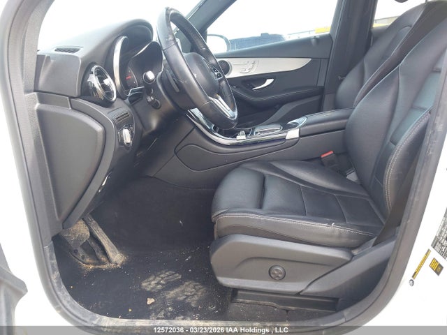 12572036 :رقم المزاد ، W1N0G8EB4NV333776 vin ، 2022 Mercedes-benz Glc 300 4matic مزاد بيع