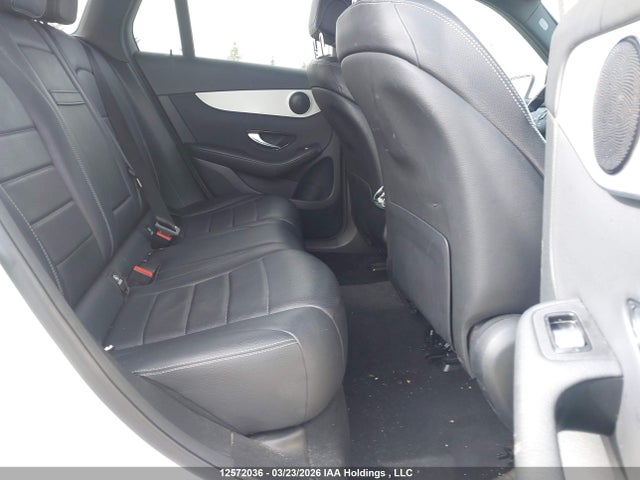 12572036 :رقم المزاد ، W1N0G8EB4NV333776 vin ، 2022 Mercedes-benz Glc 300 4matic مزاد بيع