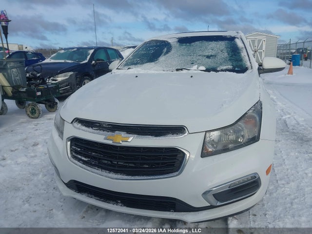 1G1PE5SBXF7116018 Chevrolet Cruze 2lt