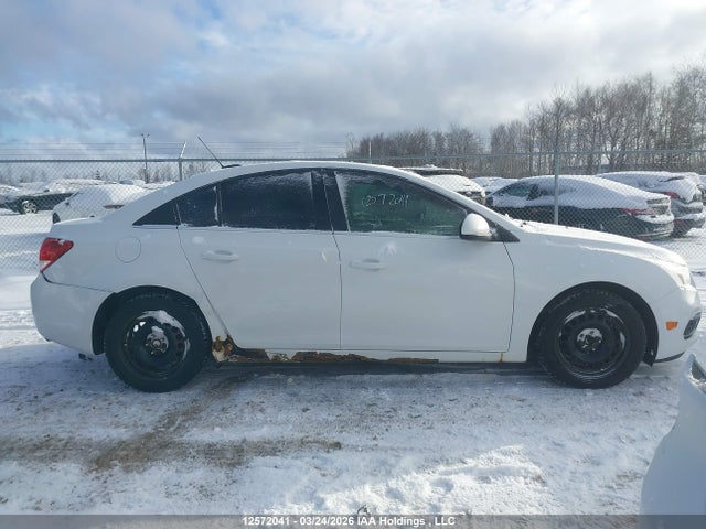 1G1PE5SBXF7116018 Chevrolet Cruze 2lt