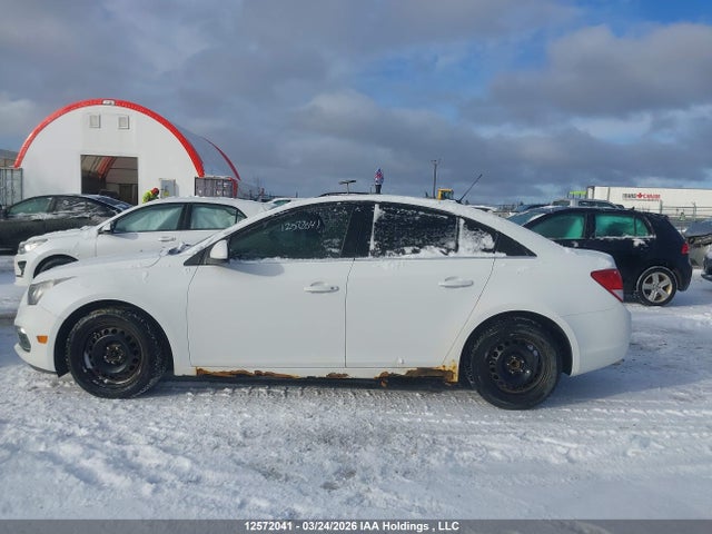 1G1PE5SBXF7116018 Chevrolet Cruze 2lt