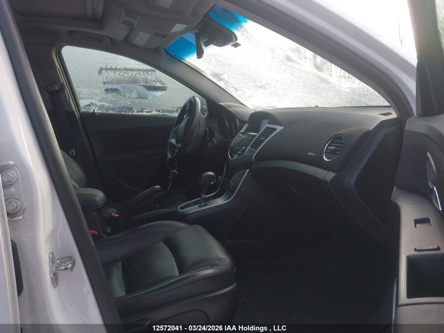 1G1PE5SBXF7116018 Chevrolet Cruze 2lt