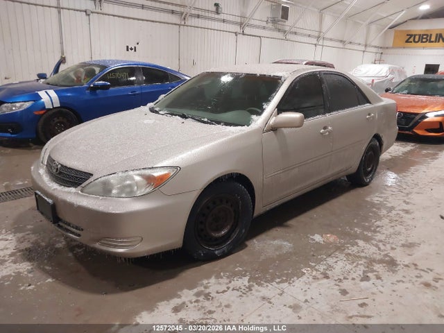 2004 Toyota Camry Le/se/xle მანქანა იყიდება აუქციონზე, vin: 4T1BE32K24U921026, აუქციონის ნომერი: 12572045