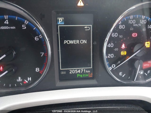 2017 Toyota Rav4 Limited/se/platinum მანქანა იყიდება აუქციონზე, vin: 2T3DFREV9HW598587, აუქციონის ნომერი: 12572060