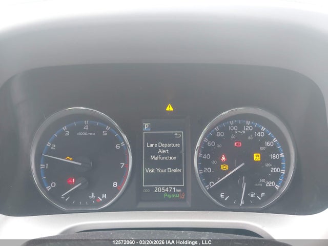 2017 Toyota Rav4 Limited/se/platinum მანქანა იყიდება აუქციონზე, vin: 2T3DFREV9HW598587, აუქციონის ნომერი: 12572060