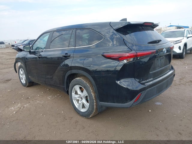 2024 Toyota Highlander Hybrid Le მანქანა იყიდება აუქციონზე, vin: 5TDBBRCH3RS139316, აუქციონის ნომერი: 12572061