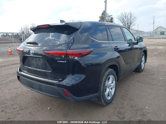 2024 Toyota Highlander Hybrid Le მანქანა იყიდება აუქციონზე, vin: 5TDBBRCH3RS139316, აუქციონის ნომერი: 12572061