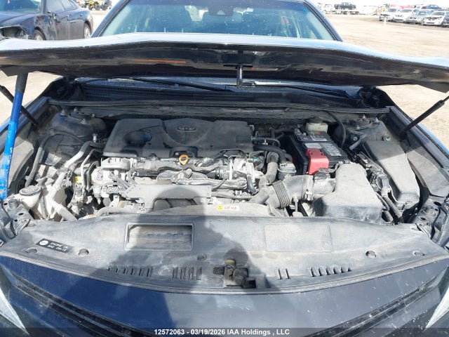 4T1B11HK2JU095216 Toyota CAMRY XLE