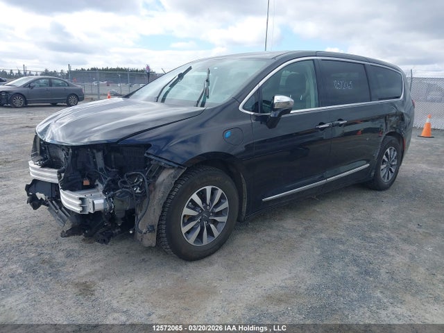 2022 Chrysler Pacifica Hybrid Limited მანქანა იყიდება აუქციონზე, vin: 2C4RC1S73NR108172, აუქციონის ნომერი: 12572065