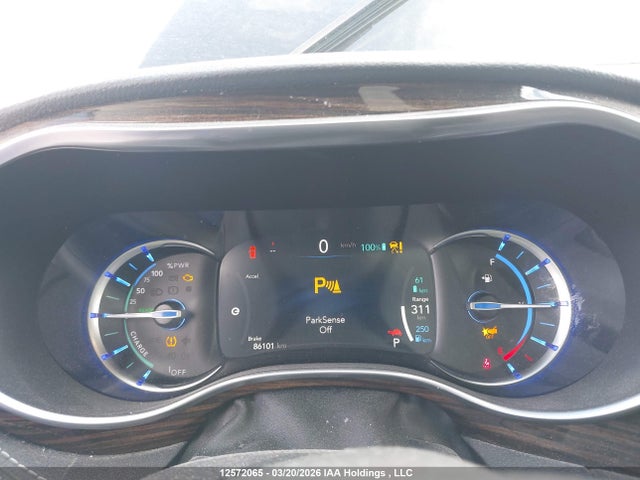 2022 Chrysler Pacifica Hybrid Limited მანქანა იყიდება აუქციონზე, vin: 2C4RC1S73NR108172, აუქციონის ნომერი: 12572065