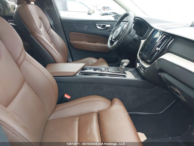 LYVA22RL3LB568693 Volvo Xc60 T6 Inscription