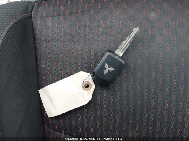 JA4AJ3AUXJU602901 Mitsubishi RVR SE