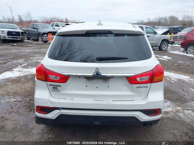 JA4AJ3AUXJU602901 Mitsubishi RVR SE