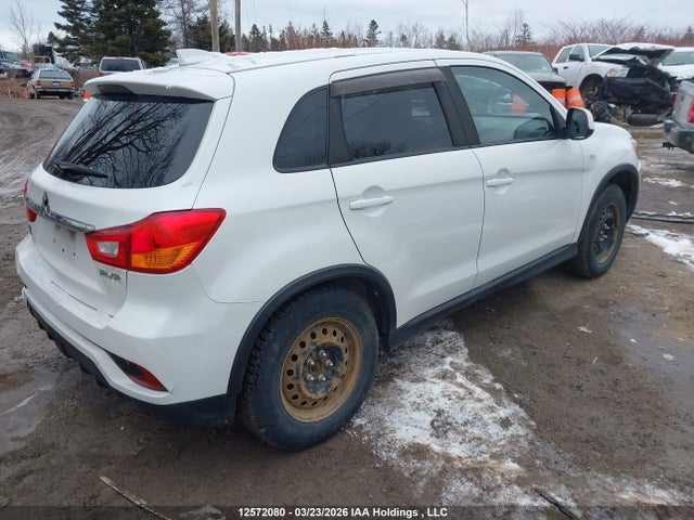 JA4AJ3AUXJU602901 Mitsubishi RVR SE
