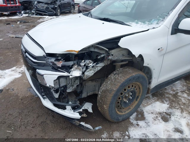 JA4AJ3AUXJU602901 Mitsubishi RVR SE