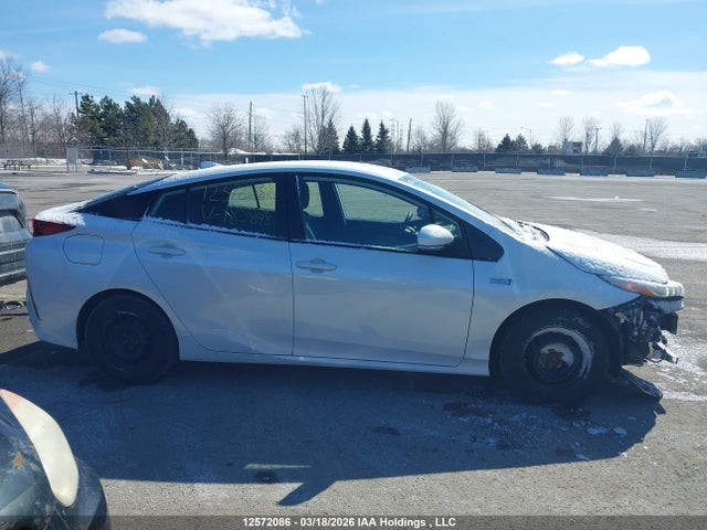 JTDKAMFP9M3185848 Toyota Prius
