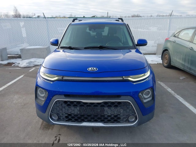 2021 Kia Soul მანქანა იყიდება აუქციონზე, vin: KNDJ33AU9M7781113, აუქციონის ნომერი: 12572092