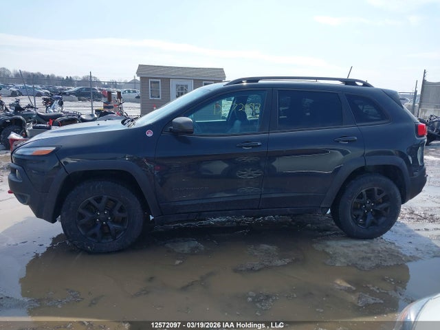 1C4PJMBS5GW349700 Jeep Cherokee Trailhawk