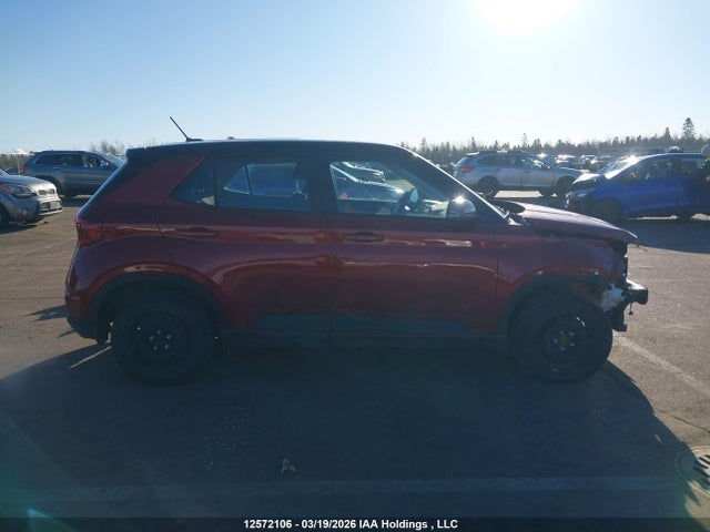 12572106 :رقم المزاد ، KMHRB8A32RU314128 vin ، 2024 Hyundai Venue Essential With Two-tone مزاد بيع