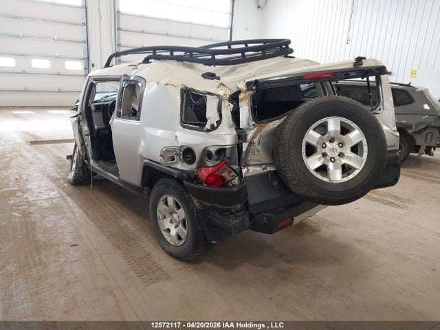 2007 Toyota Fj Cruiser მანქანა იყიდება აუქციონზე, vin: JTEBU11F770039681, აუქციონის ნომერი: 12572117