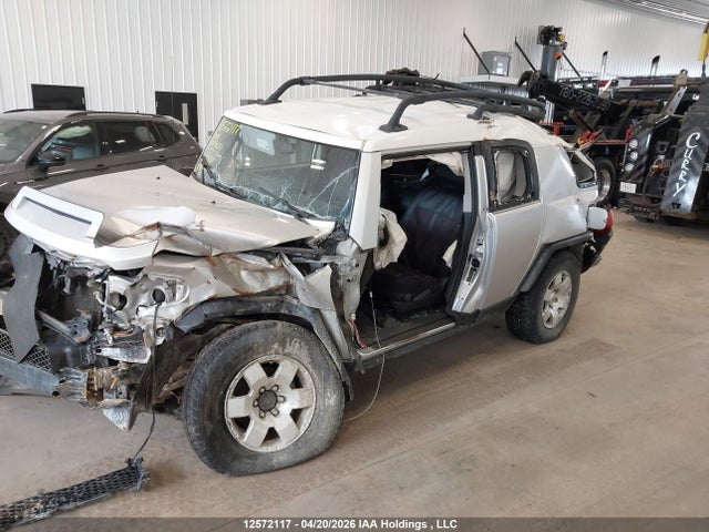 2007 Toyota Fj Cruiser მანქანა იყიდება აუქციონზე, vin: JTEBU11F770039681, აუქციონის ნომერი: 12572117