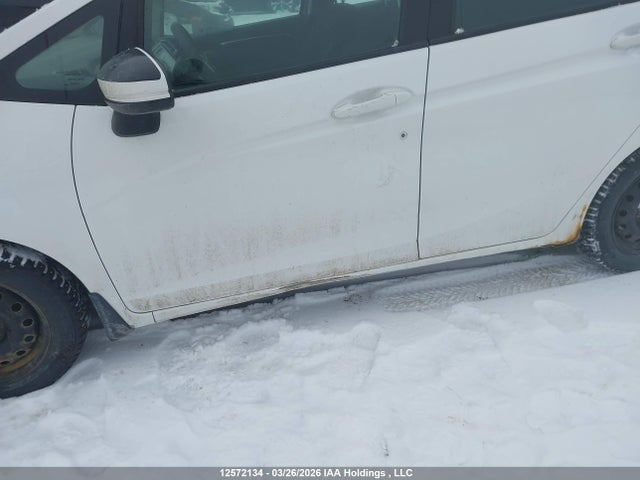 3HGGK5G58FM108915 Honda FIT LX