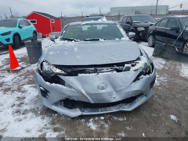 JF1ZNAA19H9710212 Toyota 86 Special Edition