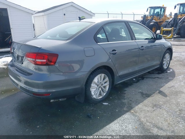 12572171 :رقم المزاد ، 3VWDB7AJ5HM341282 vin ، 2017 Volkswagen Jetta Wolfsburg Edition مزاد بيع