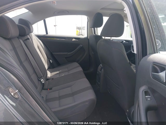 12572171 :رقم المزاد ، 3VWDB7AJ5HM341282 vin ، 2017 Volkswagen Jetta Wolfsburg Edition مزاد بيع