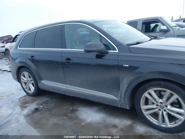 WA1WAAF71HD047649 Audi Q7 3.0t Technik