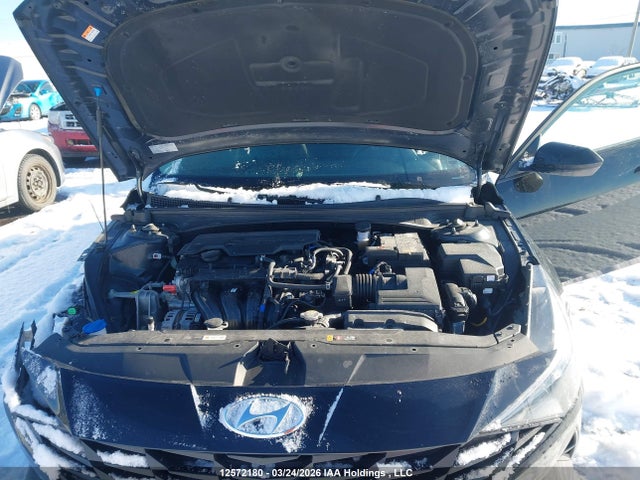 KMHLM4AG7NU335711 Hyundai Elantra Preferred Ivt