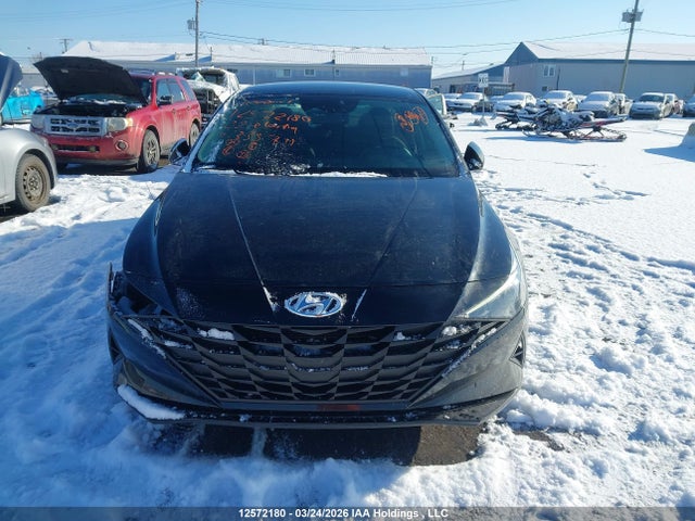 KMHLM4AG7NU335711 Hyundai Elantra Preferred Ivt