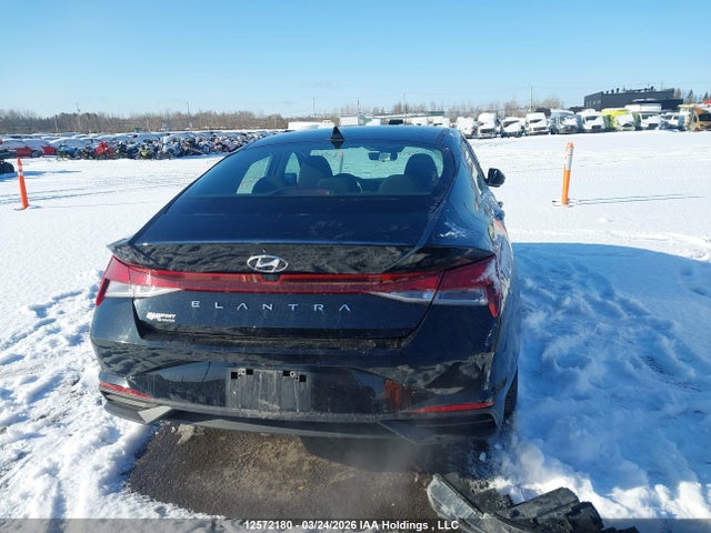 KMHLM4AG7NU335711 Hyundai Elantra Preferred Ivt