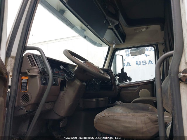 2014 Volvo Vn L მანქანა იყიდება აუქციონზე, vin: 4V4NC9EH2EN172173, აუქციონის ნომერი: 12572239